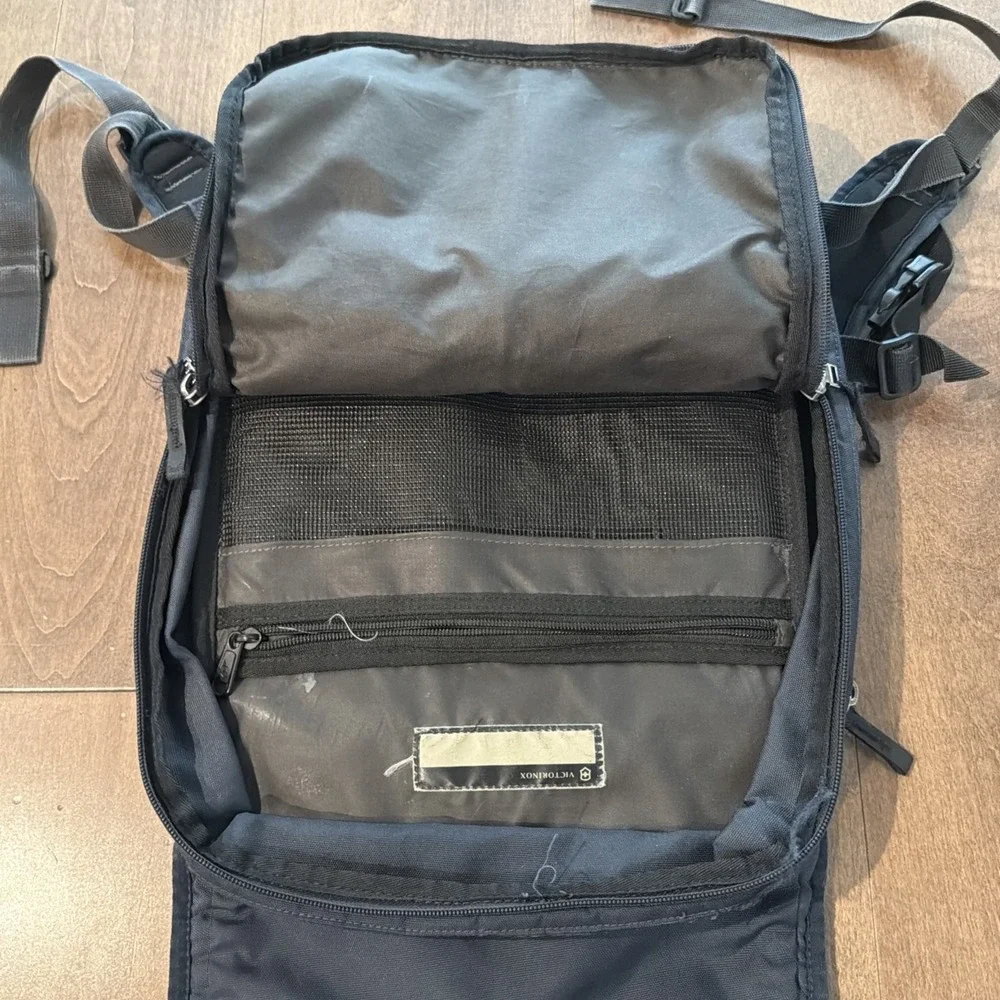 Victorinox travel style